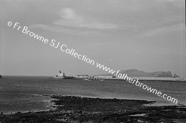 HOWTH HARBOUR LOW TIDE IRELAND'S EYE